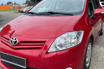 Toyota Auris 225.000 km 3.999 &euro; Herbolzheim 79336