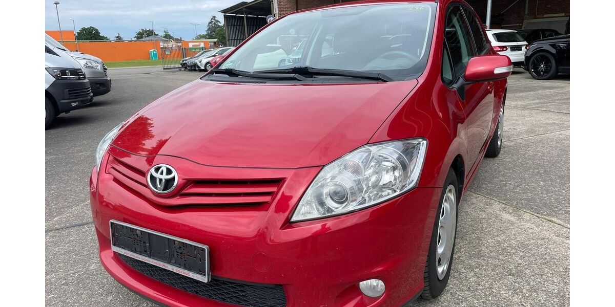 Toyota Auris 225.000 km 3.999 &euro; Herbolzheim 79336