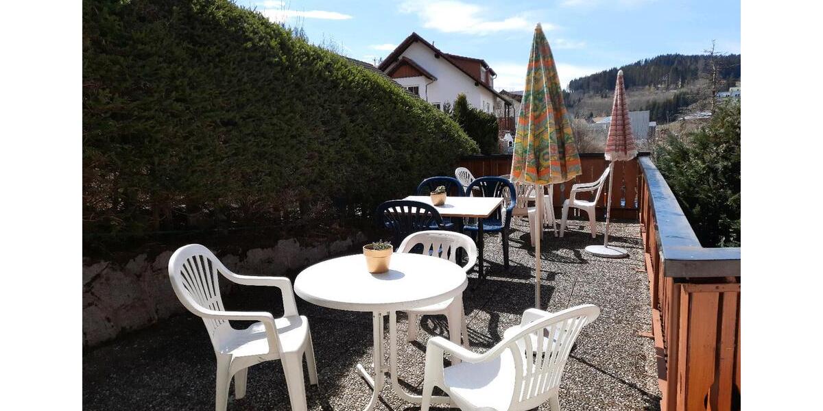 Einfamilienhaus Furtwangen im Schwarzwald - 13 Zimmer, 300 m&sup2;, 395.000&euro; | Angebot:27140838