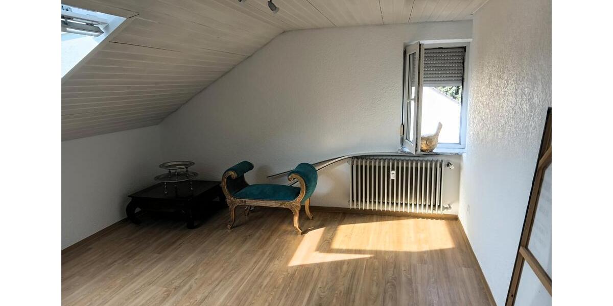 Dachgeschoßwohnung Breisach am Rhein - 3 Zimmer, 68 m&sup2;, 205.000&euro; | Angebot:27286887