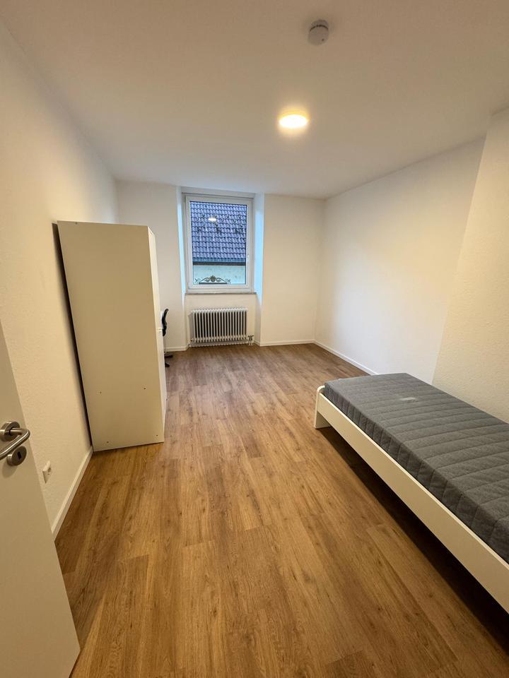 WG-Zimmer: Erstbezug nach Sanierung - Terminvereinbarung über WhatsApp +4915888645359