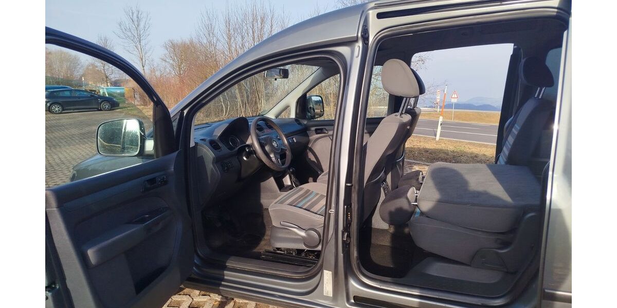 VW Caddy Maxi 378.000 km 5.950 &euro; Umkirch 79224