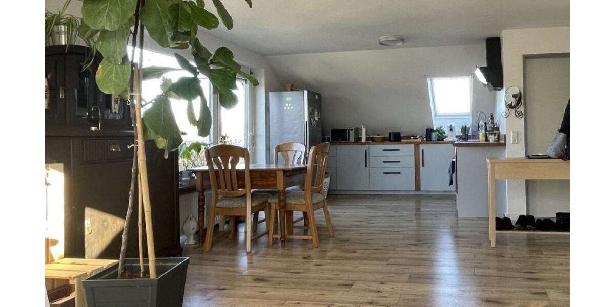 Etagenwohnung Ihringen - 4 Zimmer, 107 m&sup2;, 420.000&euro; | Angebot:26408841