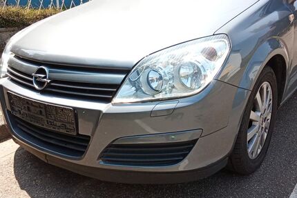 Opel Astra 182.000 km 2.450 € Freiburg 79115