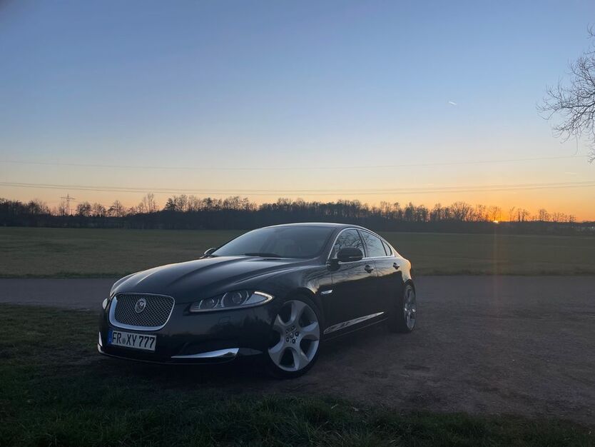 Jaguar XF 188.000 km 9.400 € March 79232