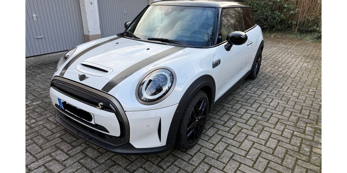 Mini Cooper SE 27.000 km 18.499 &euro; Reute 79276