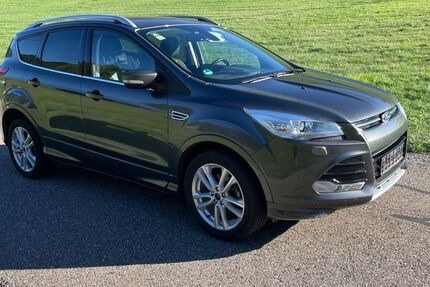 Ford Kuga 81.000 km 8.900 &euro; Stegen 79252