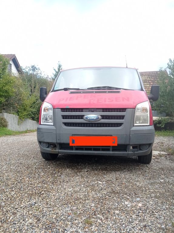 Ford Transit 298.000 km 2.300 € Au 79280