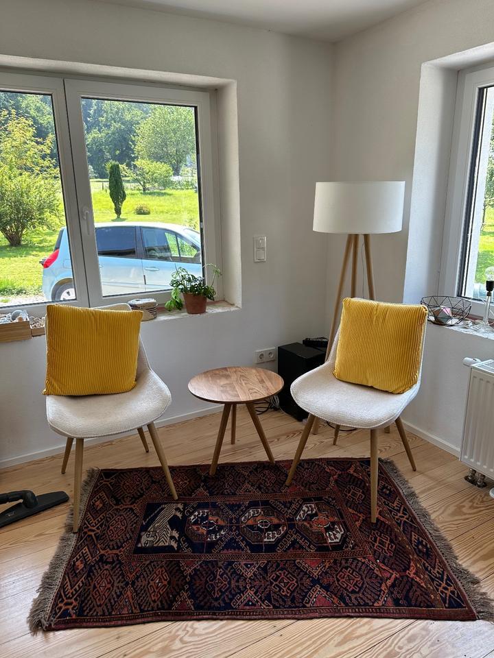 Hübsche, helle 1-RaumWohnung für 1-3 Monate an eine Frau
