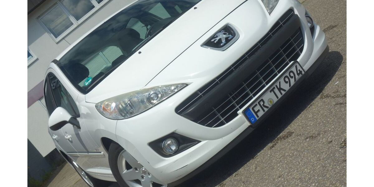 Peugeot 207 150.000 km 3.900 &euro; Freiburg 79111