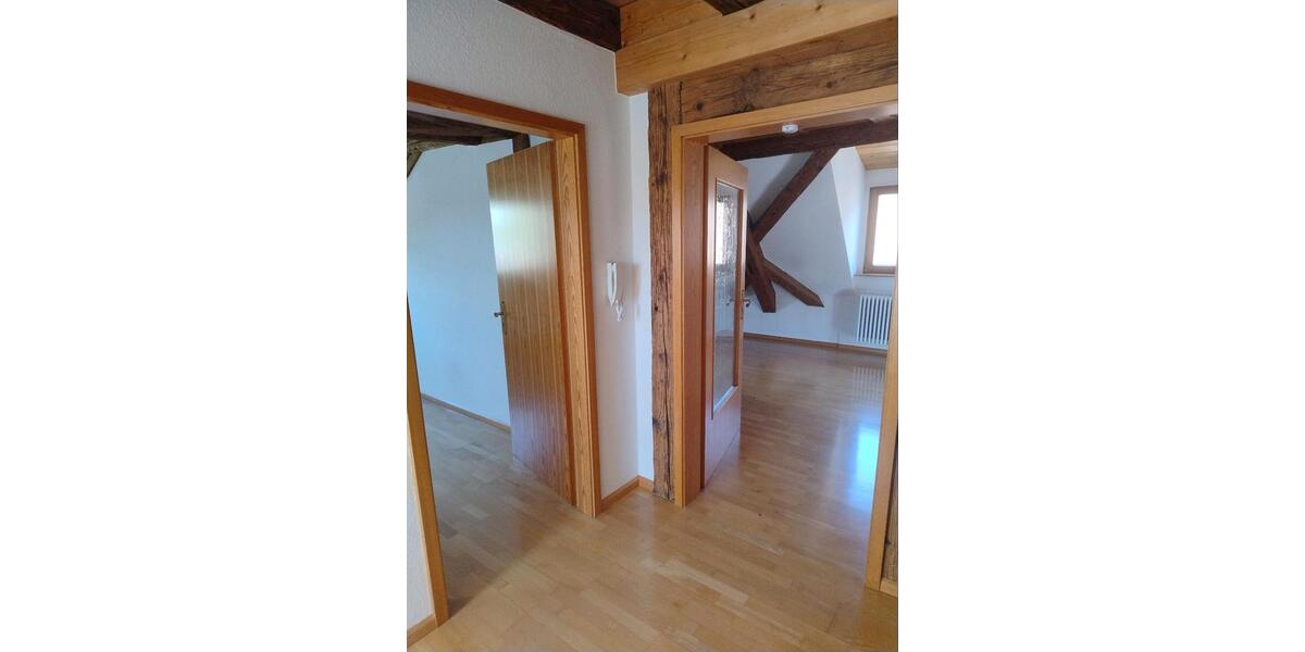 Dachgeschoßwohnung Sulzburg - 3 Zimmer, 87 m&sup2;, 1.050&euro; | Angebot:26414173