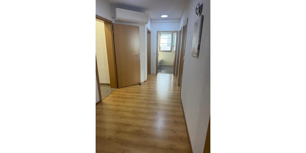 Doppelhaushälfte March - 13 Zimmer, 370 m&sup2;, 1.450.000&euro; | Angebot:24415609
