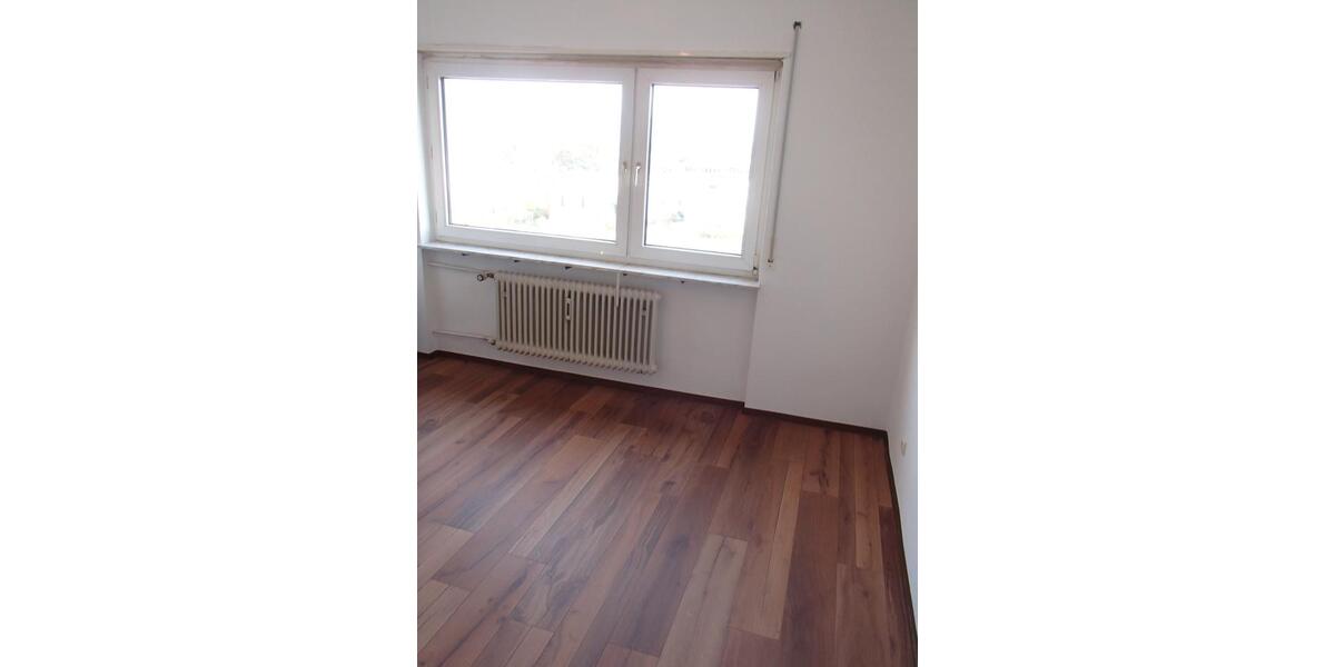 Etagenwohnung Freiburg im Breisgau Haslach - 2.5 Zimmer, 67 m&sup2;, 365.000&euro; | Angebot:26075611
