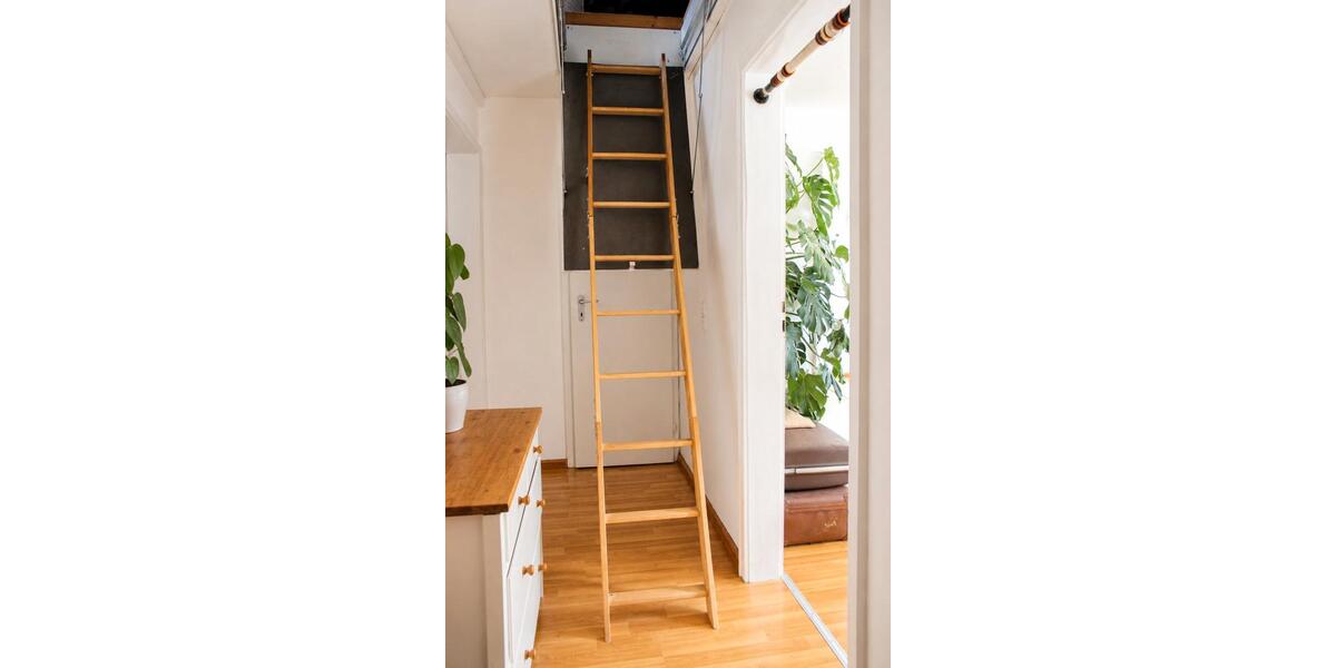 Dachgeschoßwohnung Freiburg im Breisgau Brühl - 2.5 Zimmer, 46 m&sup2;, 269.000&euro; | Angebot:27166495