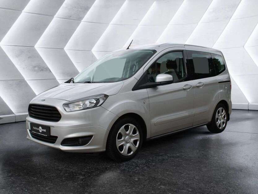 Ford Tourneo Courier 113.800 km 8.900 € Waldkirch 79183