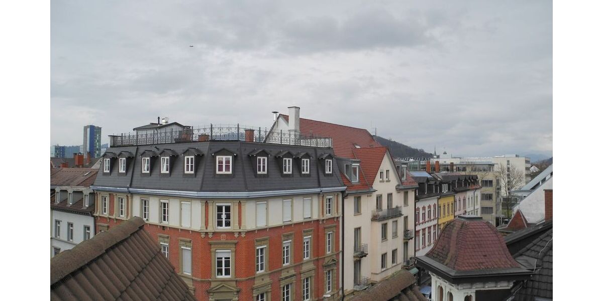 Freiburgs schönste Attikawohnung im denkmalgeschützten Jugendstil-Altbau im Stühlinger - Einfamilienhaus Freiburg Brühl | Angebot:26871406