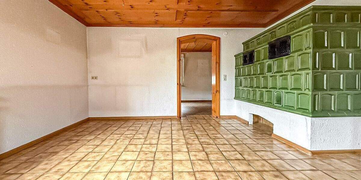 Mehrfamilienhaus, Wohnhaus Ebringen - 8 Zimmer, 212 m&sup2;, 749.000&euro; | Angebot:24157380