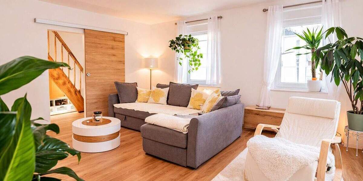 Mehrfamilienhaus, Wohnhaus Waldkirch - 7 Zimmer, 247 m&sup2;, 867.000&euro; | Angebot:25877351