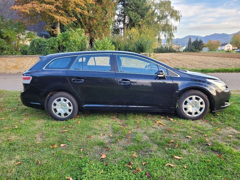 Avensis