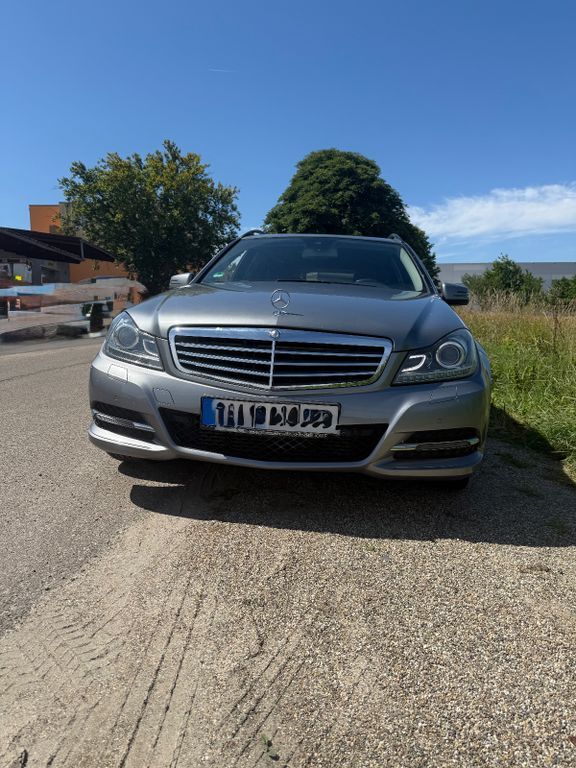 Mercedes-Benz C 220 211.000 km 9.000 € Reute 79276