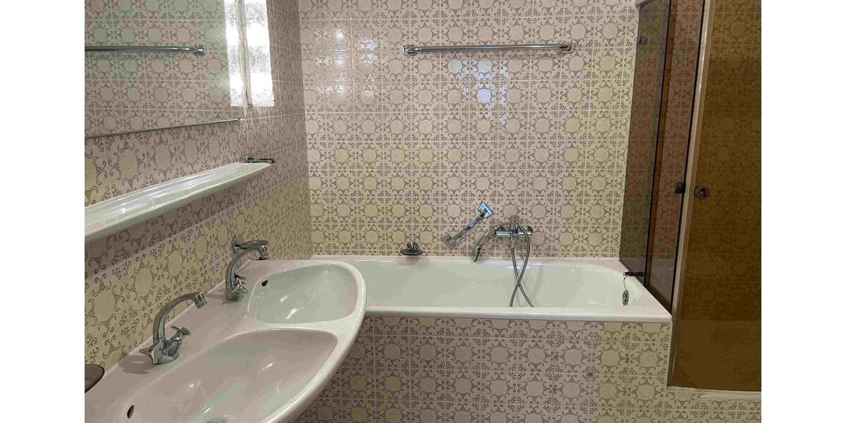 Etagenwohnung Staufen im Breisgau - 4 Zimmer, 117 m&sup2;, 469.000&euro; | Angebot:27092136