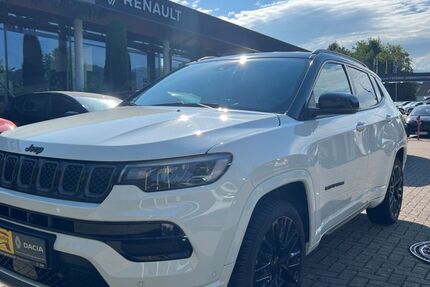 Jeep Compass 33.375 km 25.990 &euro; Ehrenkirchen 79238