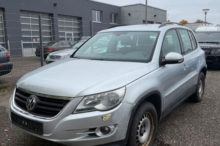 VW Tiguan 230.000 km 2.600 &euro; Freiburg 79108