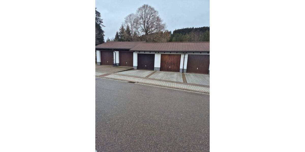 Mehrfamilienhaus, Wohnhaus Titisee-Neustadt Neustadt - 7 Zimmer, 193 m&sup2;, 575.000&euro; | Angebot:25796373