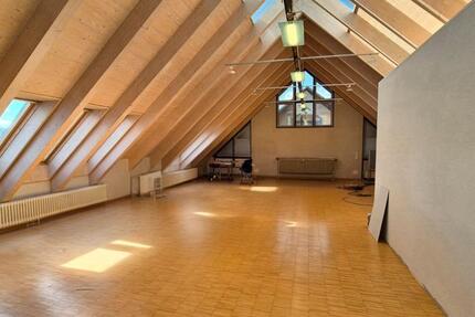 Wohnung Eichstetten am Kaiserstuhl - 1 Zimmer, 120 m&sup2;, 1.350&euro; | Angebot:26373794