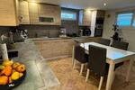 Familienhaus mit Pool + separate Wohnung im UG (5min Breisach)