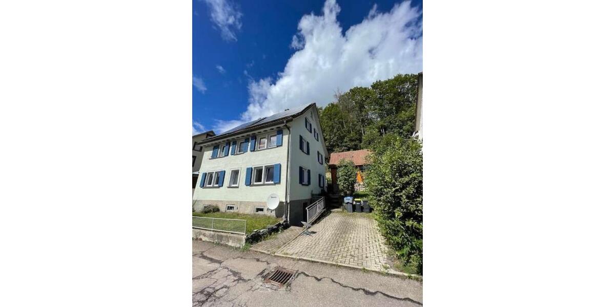 Mehrfamilienhaus, Wohnhaus Lenzkirch - 10 Zimmer, 220 m&sup2;, 390.000&euro; | Angebot:25544786