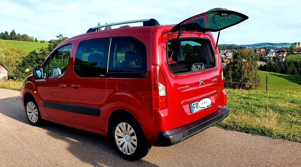 Citroen Berlingo 203.500 km 3.200 € St. Märgen 79274