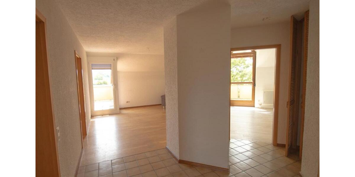 Dachgeschoßwohnung Müllheim - 3 Zimmer, 75 m&sup2;, 305.000&euro; | Angebot:26161370