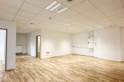 Freiburg-Westarkaden: Helle Büroeinheit im 1. OG mit flexibler Raumaufteilung zimmer