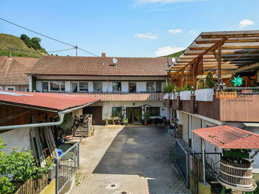 Haus zum Kaufen in Vogtsburg im Kaiserstuhl Oberrotweil 395.000 € 178.14 m²