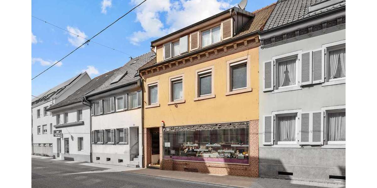 Einfamilienhaus Waldkirch - 7 Zimmer, 136 m&sup2;, 450.000&euro; | Angebot:23678025
