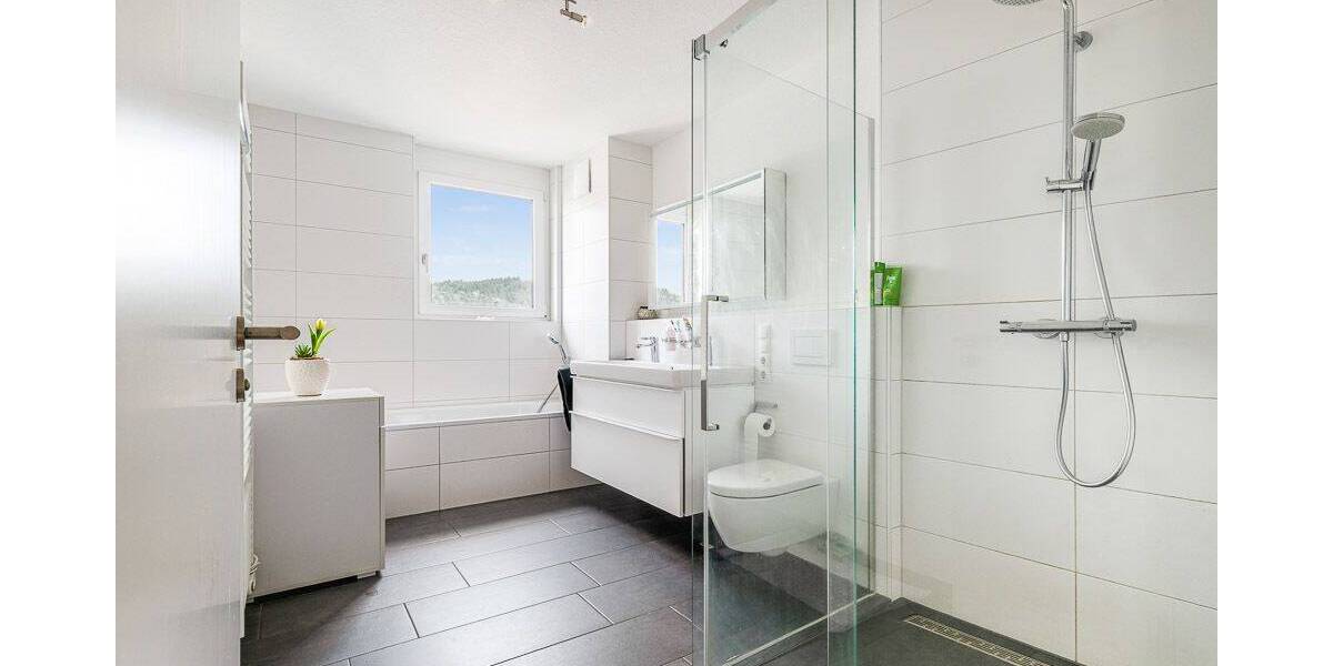 Doppelhaushälfte Waldkirch - 4 Zimmer, 120 m&sup2;, 849.000&euro; | Angebot:25678418