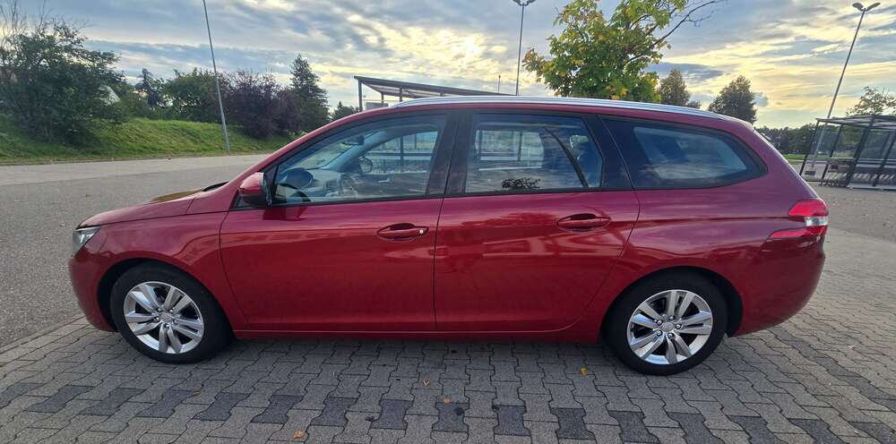 Peugeot 308 159.624 km 6.700 € march-holzhausen 79232