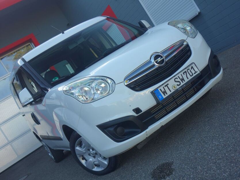 Opel Combo 200.000 km 4.900 € Freiburg 79111