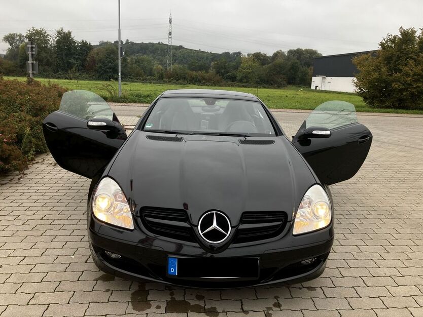 Mercedes-Benz SLK 200 159.114 km 6.999 € Reute 79276