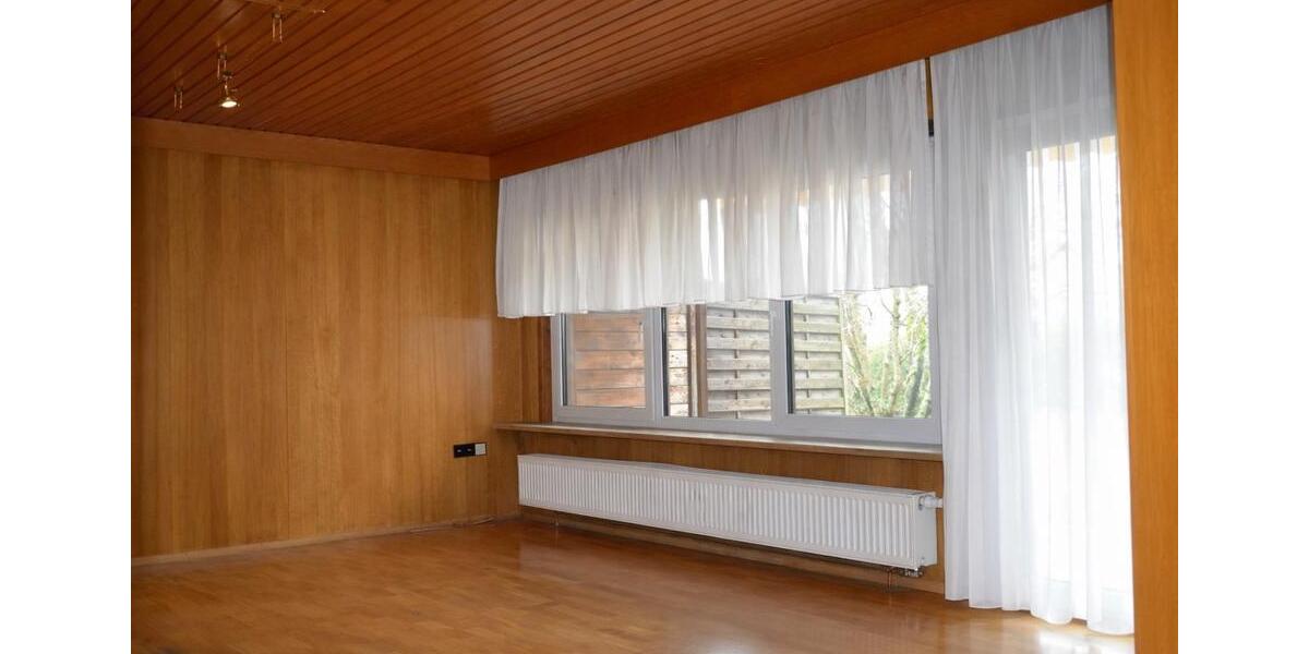 Bungalow Titisee-Neustadt Neustadt - 6 Zimmer, 175 m&sup2;, 360.000&euro; | Angebot:27076146