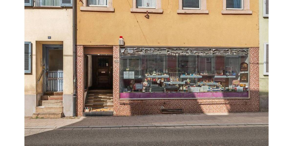 Mehrfamilienhaus, Wohnhaus Waldkirch - 7 Zimmer, 136 m&sup2;, 450.000&euro; | Angebot:25697051