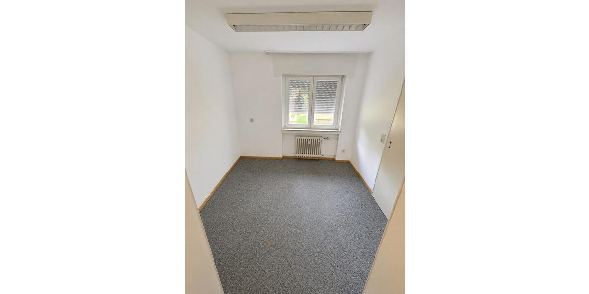 Gewerbeobjekt Waldkirch - 1.050&euro; | Angebot:26668264