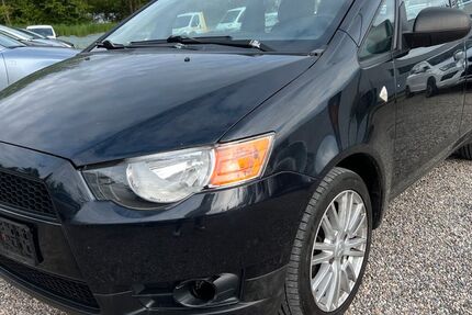 Mitsubishi Colt 170.000 km 2.500 &euro; Freiburg 79108