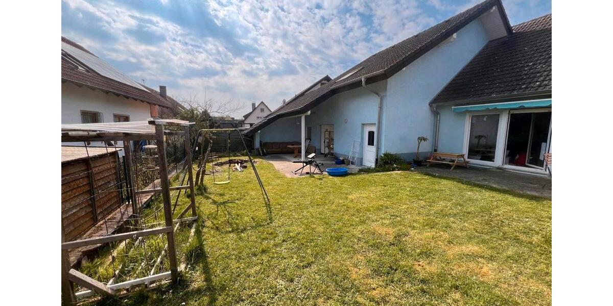 Einfamilienhaus Ihringen - 8 Zimmer, 214 m&sup2;, 1.900&euro; | Angebot:26051482