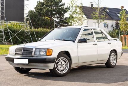 Mercedes-Benz 190 288.000 km 5.999 € Freiburg 79115