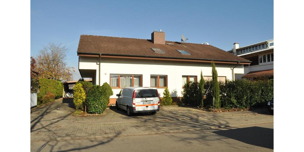 Haus und Halle in Denzlingen für Wohnen und Gewerbe 6 zimmer