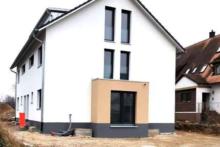 Haus Bad Krozingen / Oberkrozingen Oberkrozingen - 5 Zimmer, 134 m&sup2;, 2.150&euro; | Angebot:25163089