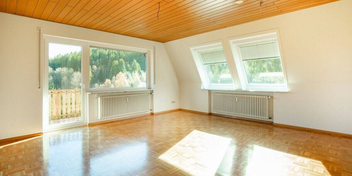 Mehrfamilienhaus, Wohnhaus Titisee-Neustadt Neustadt - 8 Zimmer, 214 m&sup2;, 549.000&euro; | Angebot:24029175