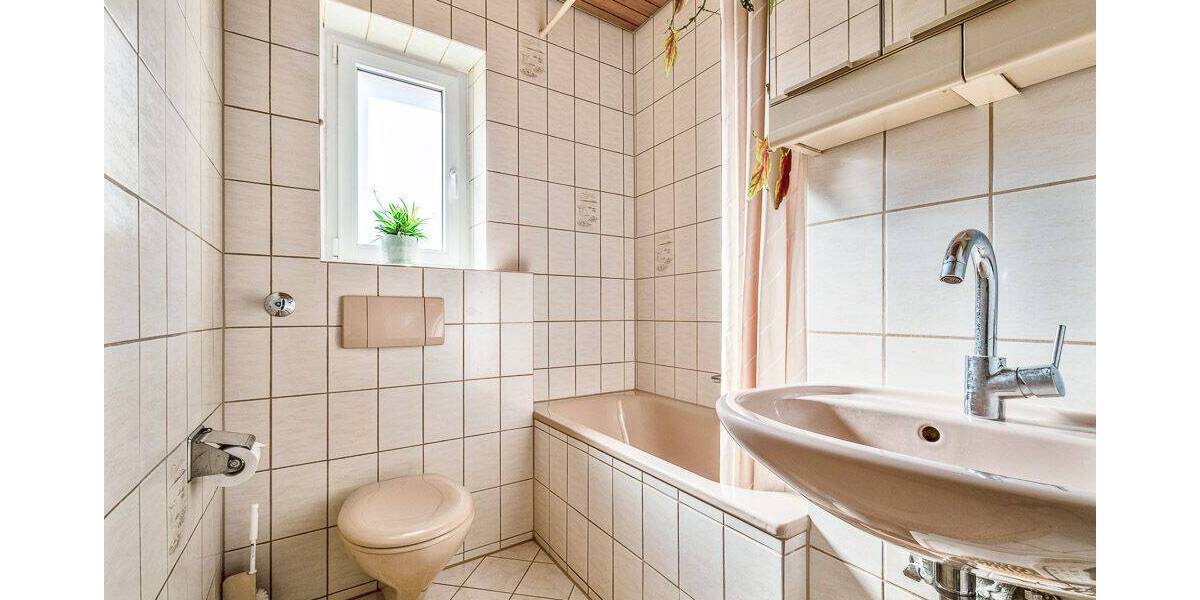 Mehrfamilienhaus, Wohnhaus Freiburg im Breisgau Zähringen - 1 Zimmer, 179 m&sup2;, 725.000&euro; | Angebot:26138875